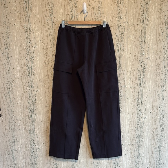 Lululemon Cotton-Blend Double-Knit Mid-Rise Cargo Pant Black size 8 - Picture 2 of 5